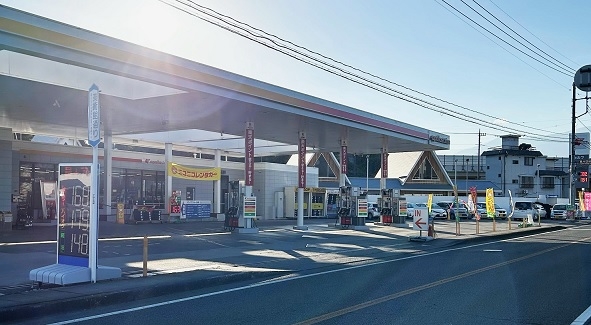 セルフ甲府ウエストプラザ 株式会社吉字屋本店